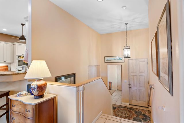 913 Circle, Los Alamos, NM 87544