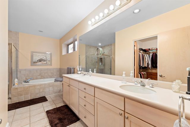 913 Circle, Los Alamos, NM 87544