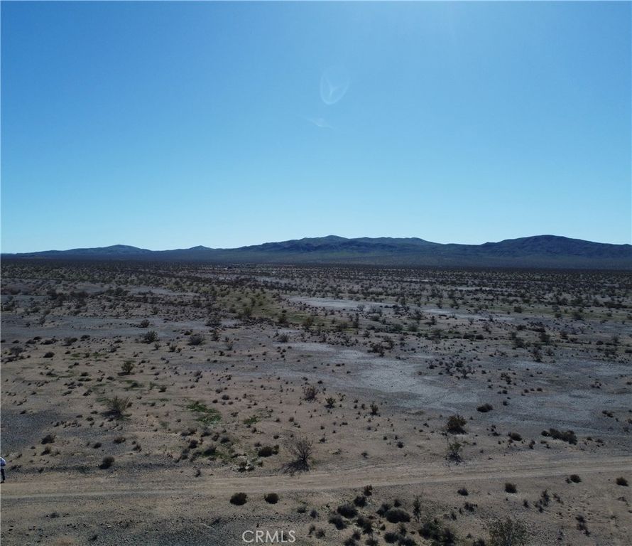 2 Yucca Trail, Oro Grande, CA 92368