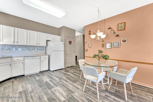 4 Lilac Springs Court, Lakewood, NJ 08701