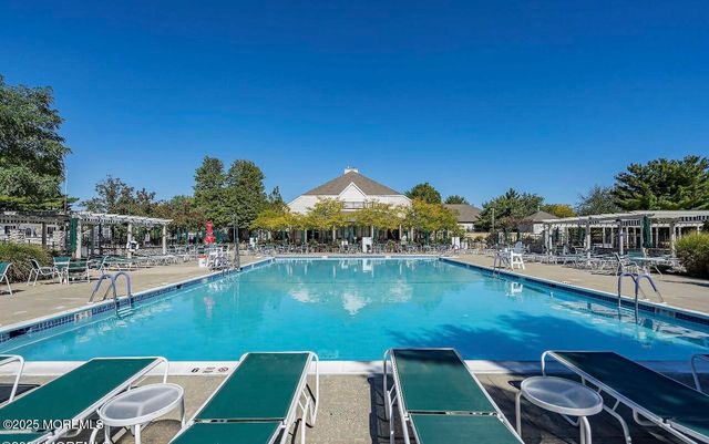 4 Lilac Springs Court, Lakewood, NJ 08701