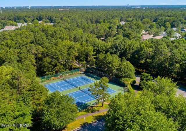 4 Lilac Springs Court, Lakewood, NJ 08701