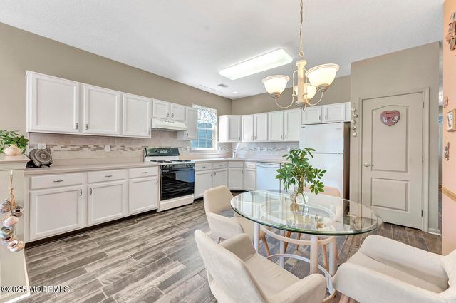 4 Lilac Springs Court, Lakewood, NJ 08701