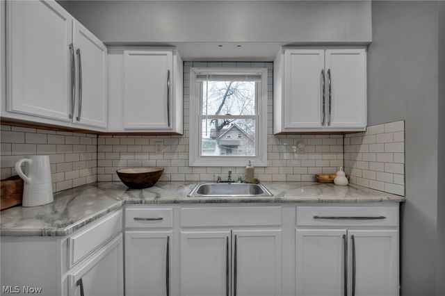 13315 Thornhurst Avenue, Garfield Heights, OH 44105