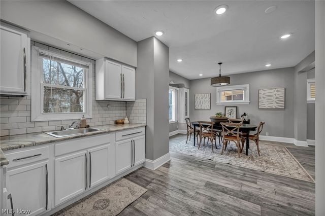 13315 Thornhurst Avenue, Garfield Heights, OH 44105