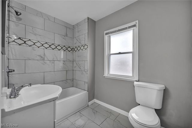 13315 Thornhurst Avenue, Garfield Heights, OH 44105