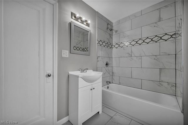 13315 Thornhurst Avenue, Garfield Heights, OH 44105