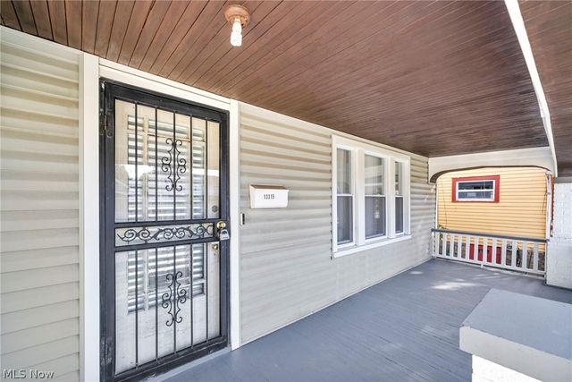 13315 Thornhurst Avenue, Garfield Heights, OH 44105