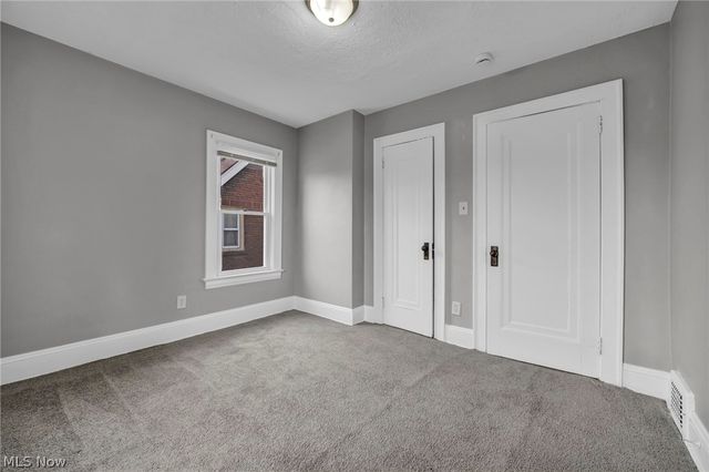 13315 Thornhurst Avenue, Garfield Heights, OH 44105