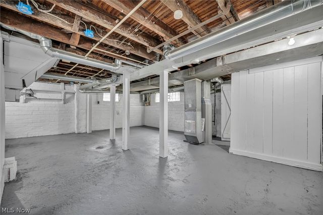 13315 Thornhurst Avenue, Garfield Heights, OH 44105