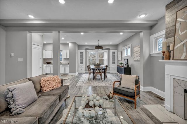 13315 Thornhurst Avenue, Garfield Heights, OH 44105