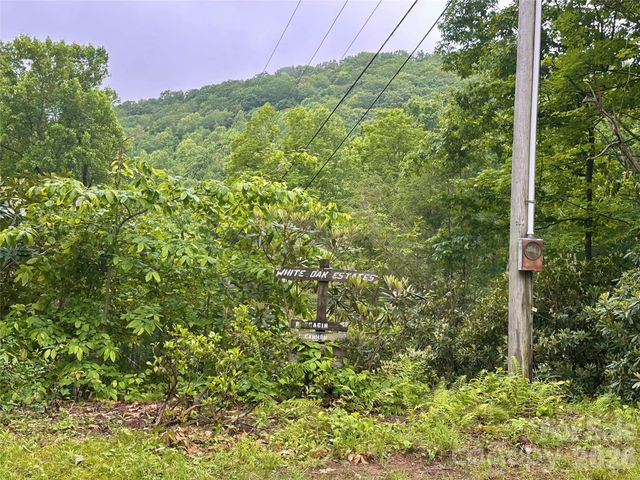 000 Laurel Circle Road, Burnsville, NC 28714