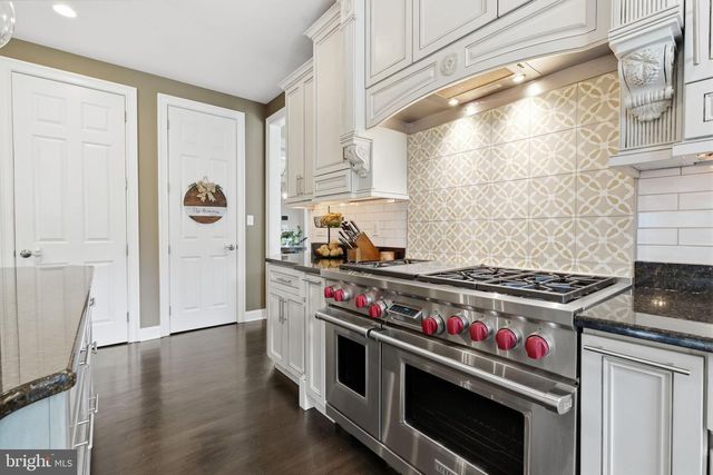 51 WORDSWORTH DR, Ivyland, PA 18974
