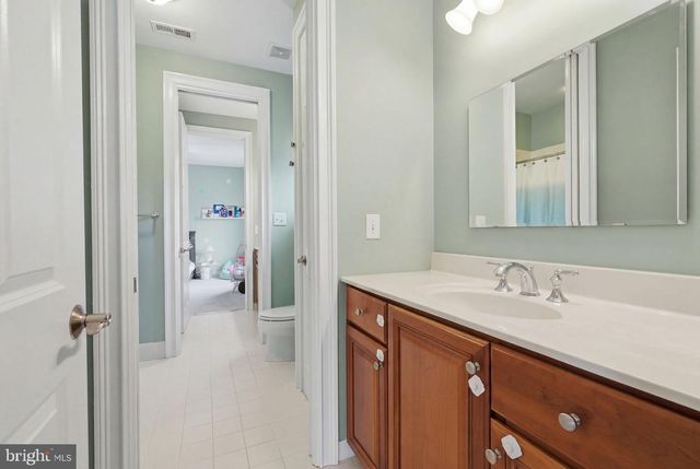 51 WORDSWORTH DR, Ivyland, PA 18974