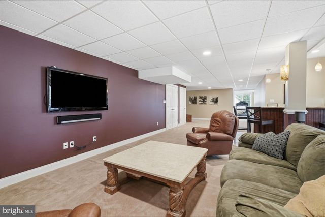 51 WORDSWORTH DR, Ivyland, PA 18974