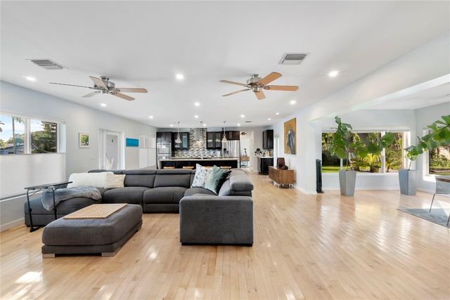 119 NW 21st Court, Wilton Manors, FL 33311