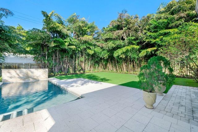 119 NW 21st Court, Wilton Manors, FL 33311