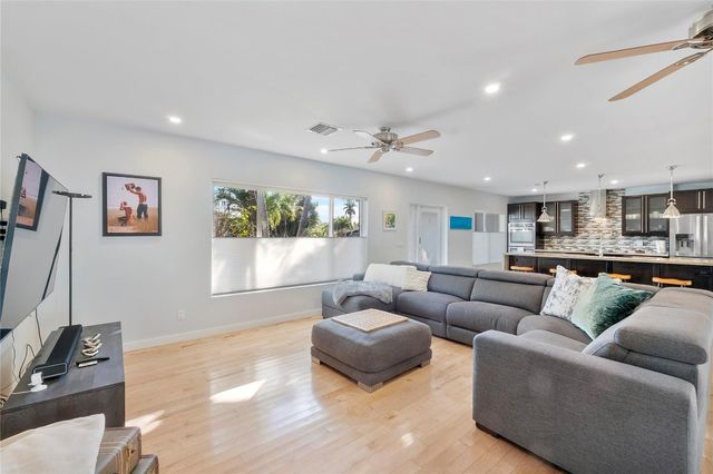 119 NW 21st Court, Wilton Manors, FL 33311