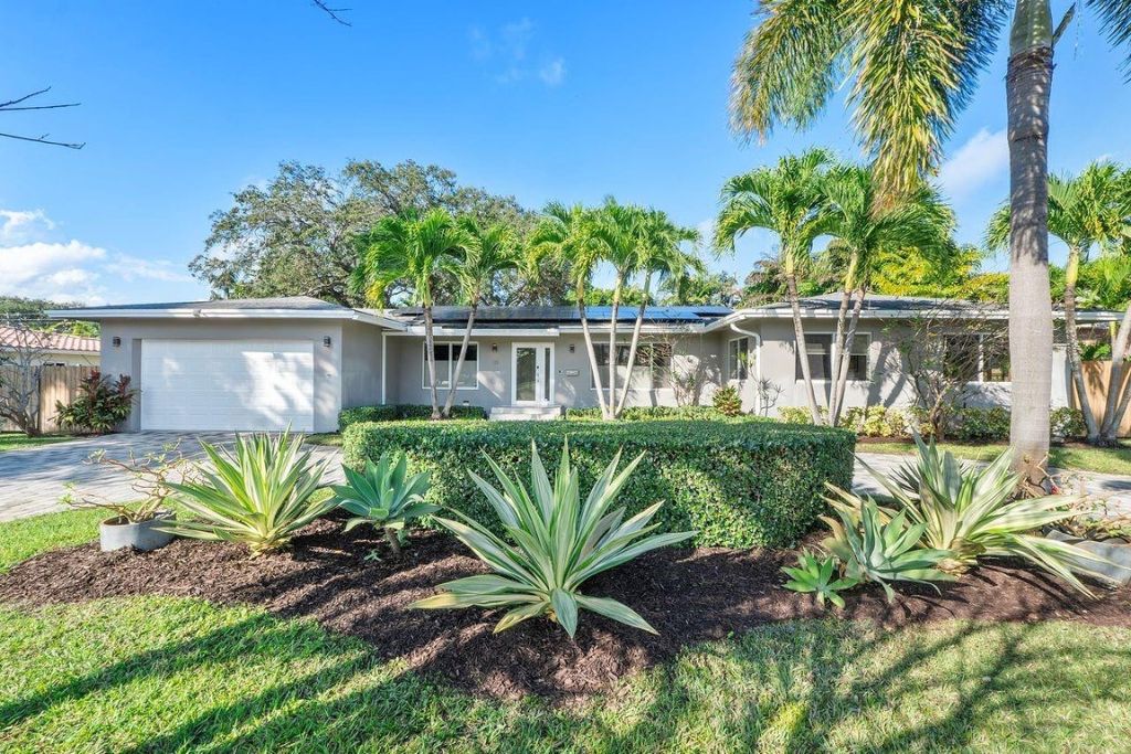 119 NW 21st Court, Wilton Manors, FL 33311