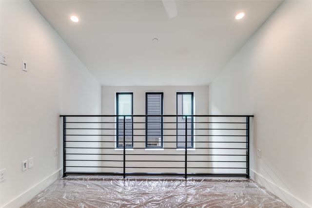 4715 Live Oak Street 102, Dallas, TX 75204