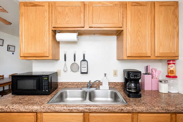 1725 Onsgard Road, Madison, WI 53704