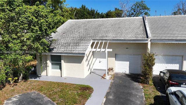 10575 La Placida Dr 10575, Coral Springs, FL 33065