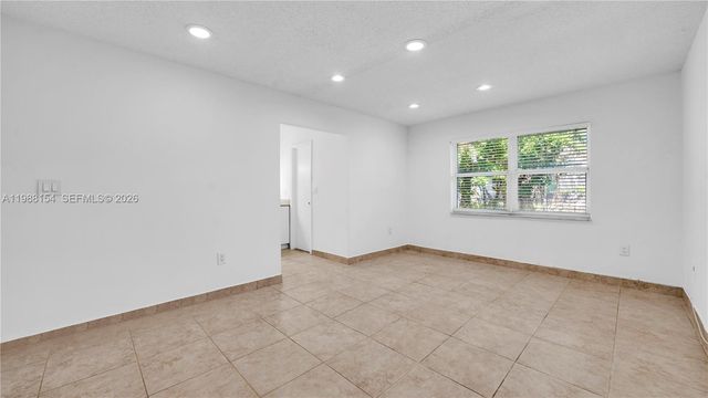10575 La Placida Dr 10575, Coral Springs, FL 33065