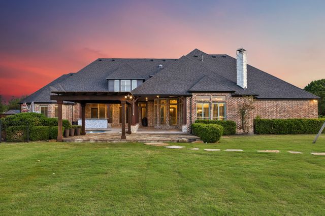 3060 Pecan Grove Lane, Celina, TX 75078