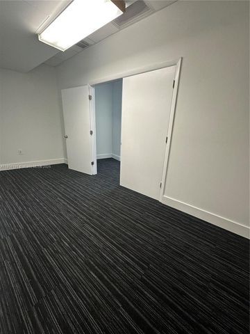 2450 Hollywood Blvd 303A, Hollywood, FL 33020