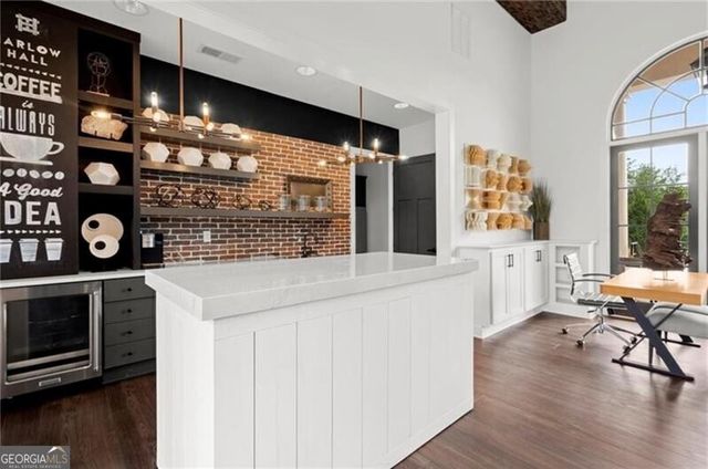 1076 Heyward Way, Alpharetta, GA 30009