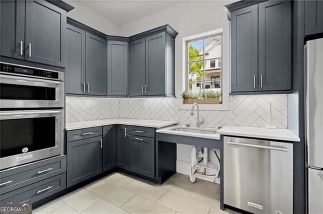 1076 Heyward Way, Alpharetta, GA 30009