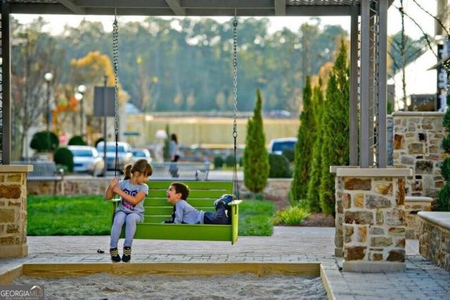 1076 Heyward Way, Alpharetta, GA 30009