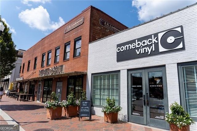 1076 Heyward Way, Alpharetta, GA 30009