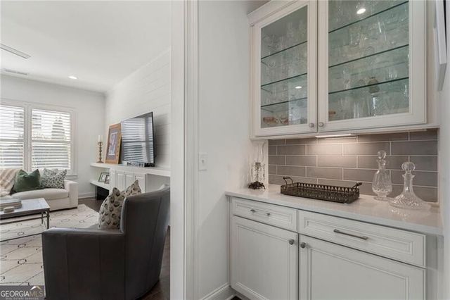 1076 Heyward Way, Alpharetta, GA 30009