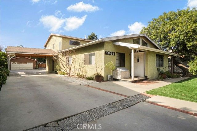 9349 Burnet Avenue, North Hills (los Angeles), CA 91343
