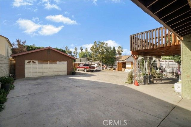 9349 Burnet Avenue, North Hills (los Angeles), CA 91343