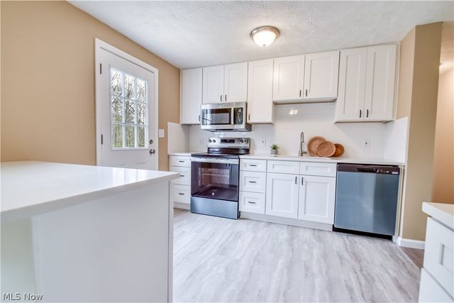 6996 Roe Boulevard, Madison, OH 44057