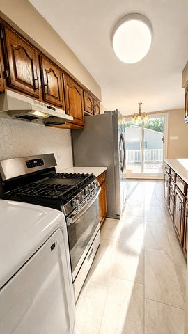 7602 159th Place 19, Tinley Park, IL 60477