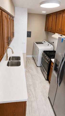 7602 159th Place 19, Tinley Park, IL 60477