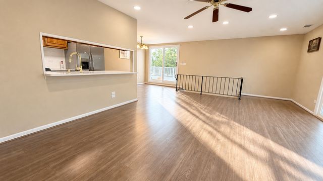 7602 159th Place 19, Tinley Park, IL 60477