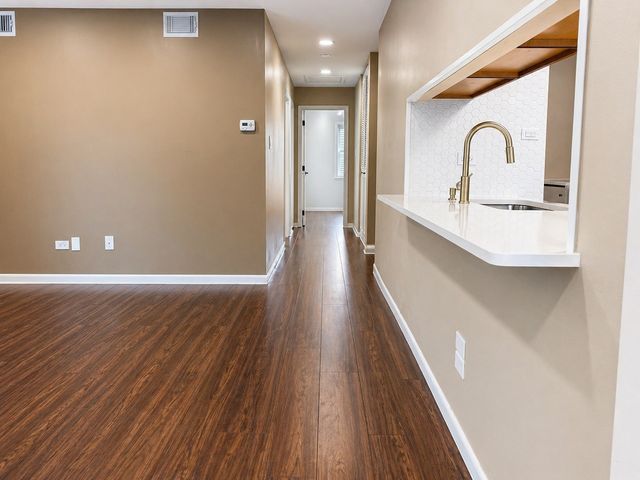 7602 159th Place 19, Tinley Park, IL 60477