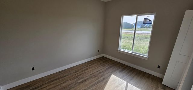 1629 Midway Ct., Valley Center, KS 67147