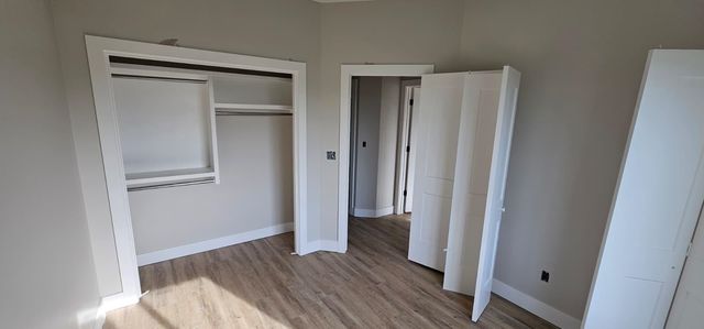 1629 Midway Ct., Valley Center, KS 67147