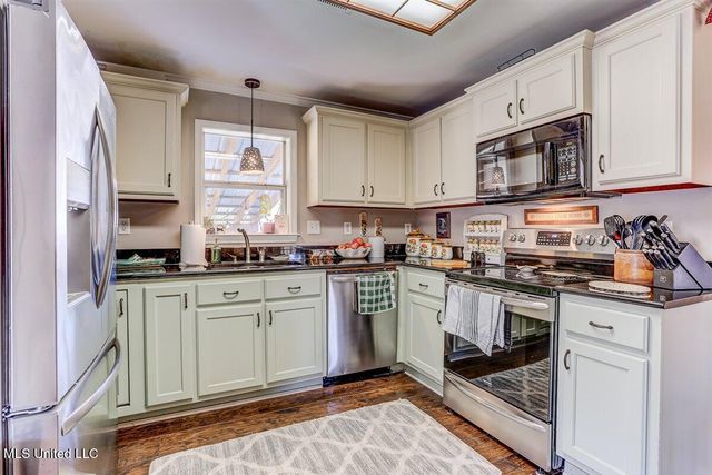 5018 W Days Road, Lake Cormorant, MS 38641