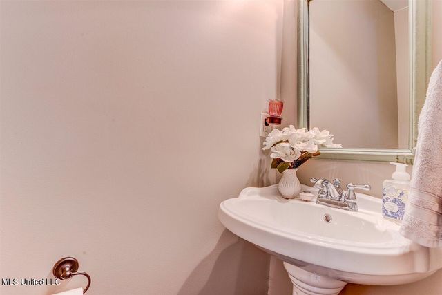 5018 W Days Road, Lake Cormorant, MS 38641