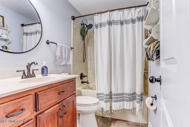 5018 W Days Road, Lake Cormorant, MS 38641