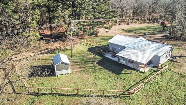 5018 W Days Road, Lake Cormorant, MS 38641