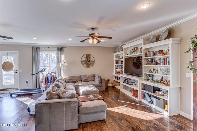 5018 W Days Road, Lake Cormorant, MS 38641