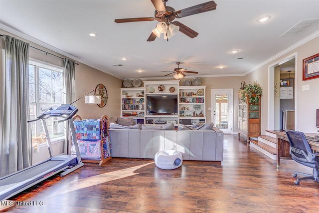 5018 W Days Road, Lake Cormorant, MS 38641