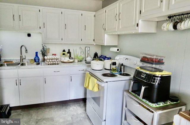 112-114 W HARRISBURG AVE, Elizabethtown, PA 17022